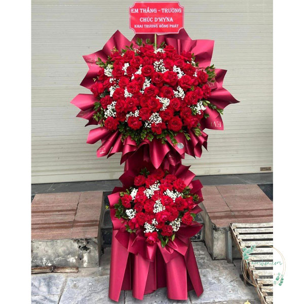 Kệ hoa chúc mừng – HKT67
