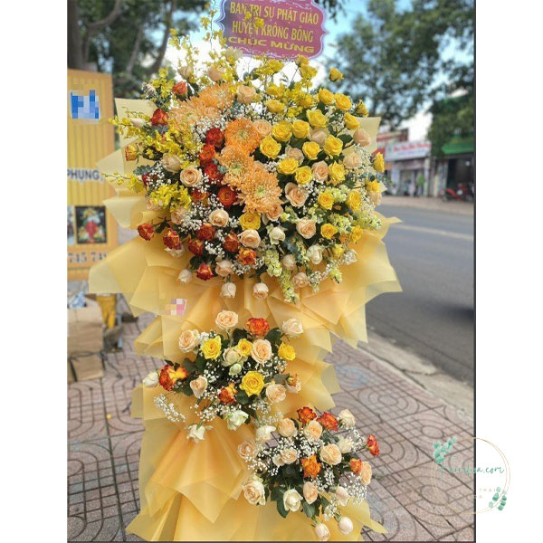 Kệ hoa chúc mừng – HKT73