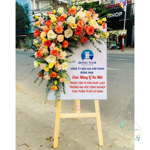 Kệ hoa chúc mừng – HKT84