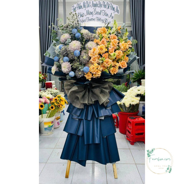 Kệ hoa chúc mừng – HKT47