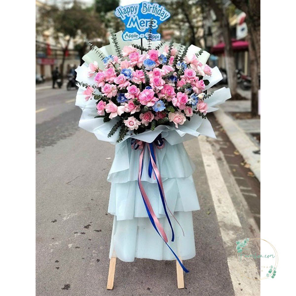 Kệ hoa chúc mừng – HKT32