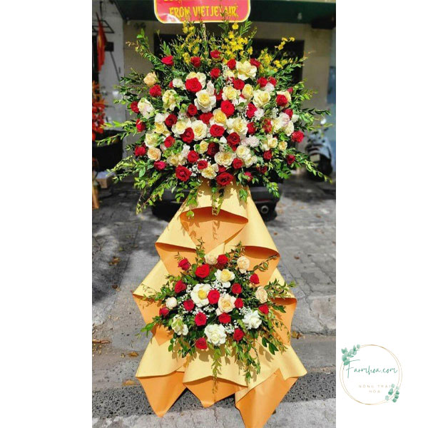Kệ hoa chúc mừng – HKT43