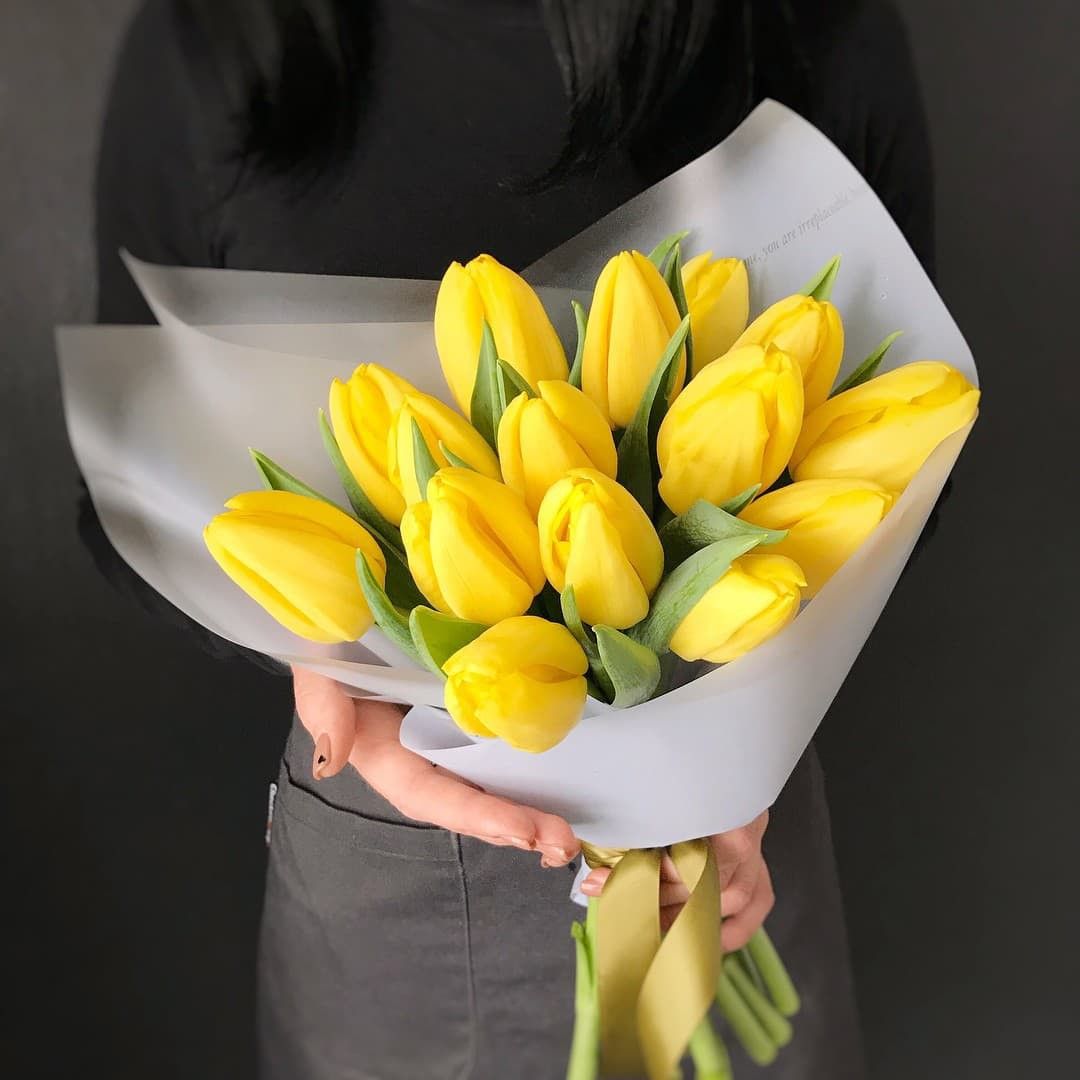 bo-hoa-tulip-vang